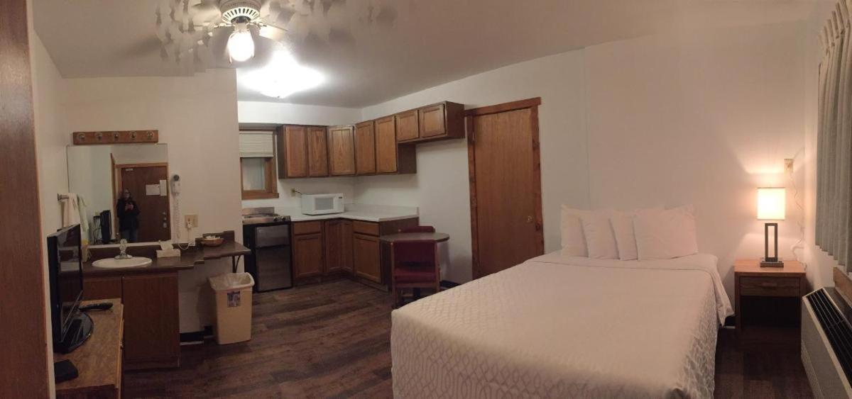 The Sturgis Motel Экстерьер фото